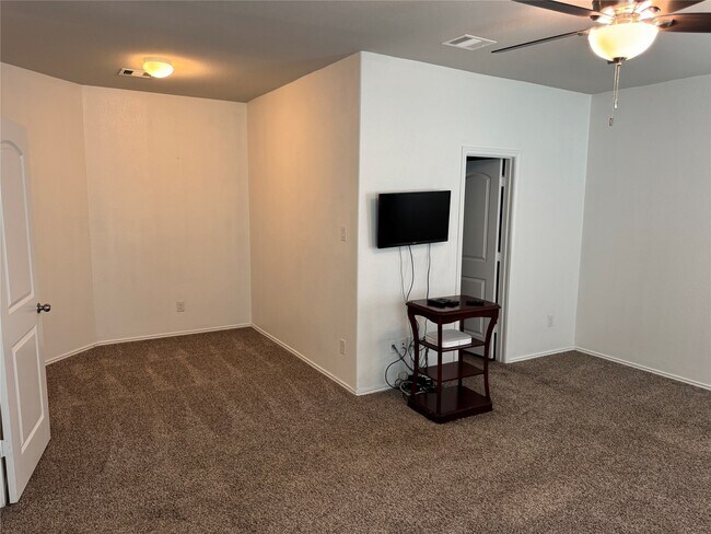 Building Photo - 11387 Dawn Beach Ln