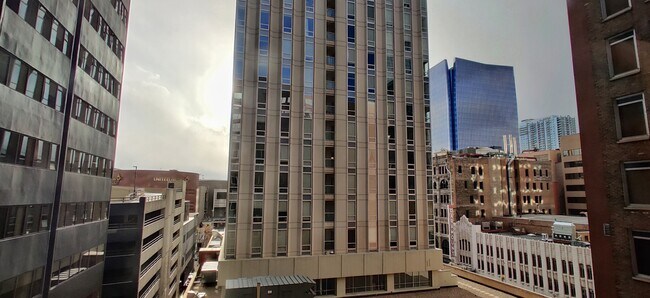 Building Photo - 444 17th St