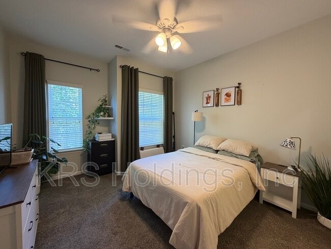 Building Photo - 5229 Elston Ln