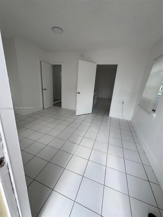 Building Photo - 1948 Fillmore St