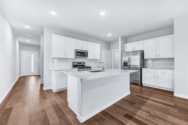 Building Photo - 1000 Knox River Dr