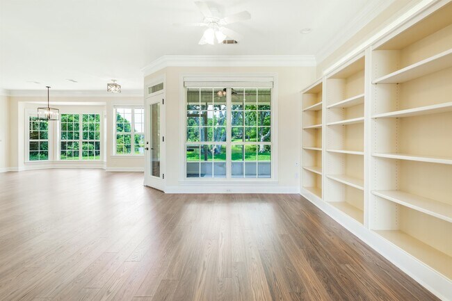 Building Photo - 4485 Turnberry Pl