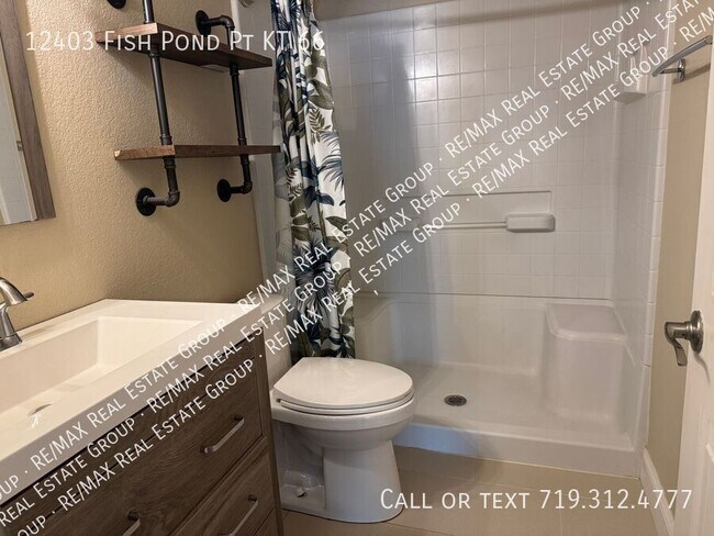 Building Photo - 12403 Fish Pond Point