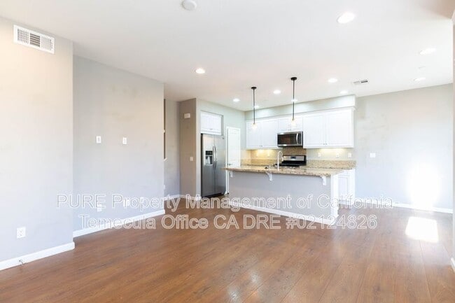 Building Photo - 44102 Calle Luz