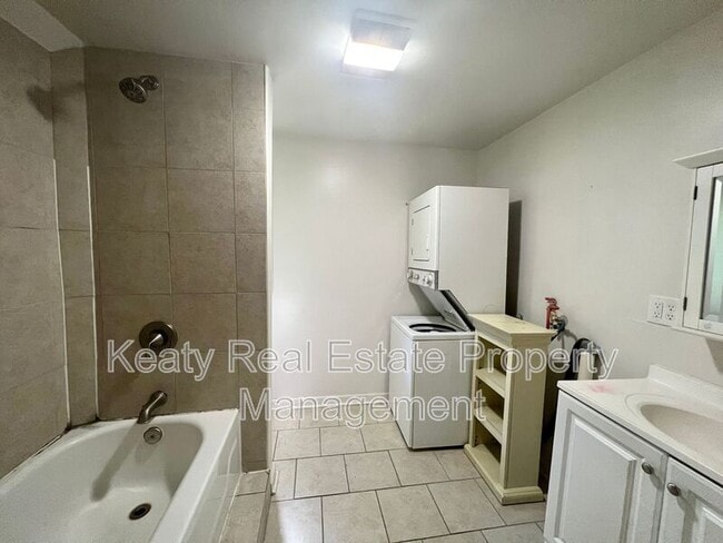 Building Photo - 503 Southdown Pl