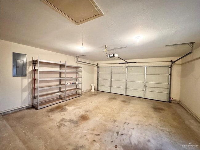 Building Photo - 28 S 32nd St