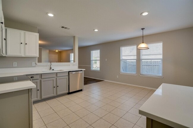 Building Photo - 5701 Talons Crest Cir
