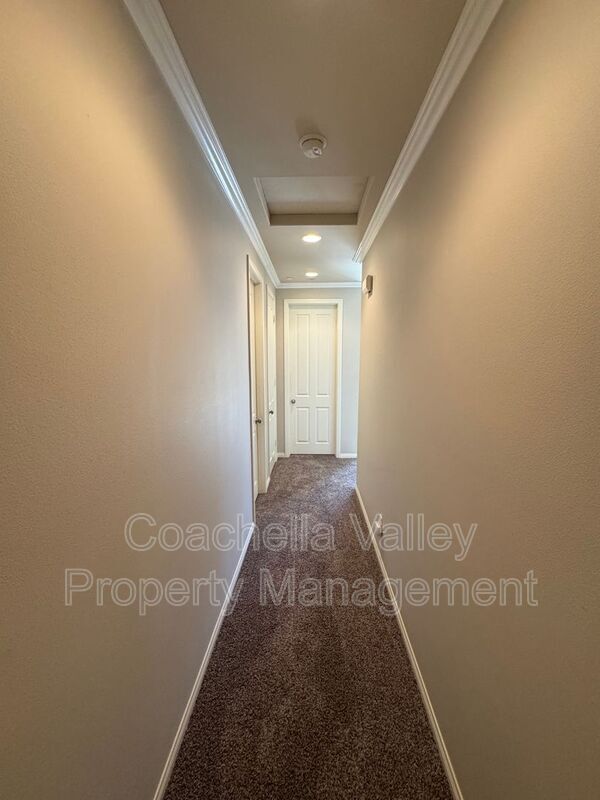 Building Photo - 74049 Kingston Ct W