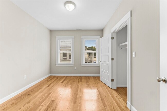 Building Photo - 42 Almont St