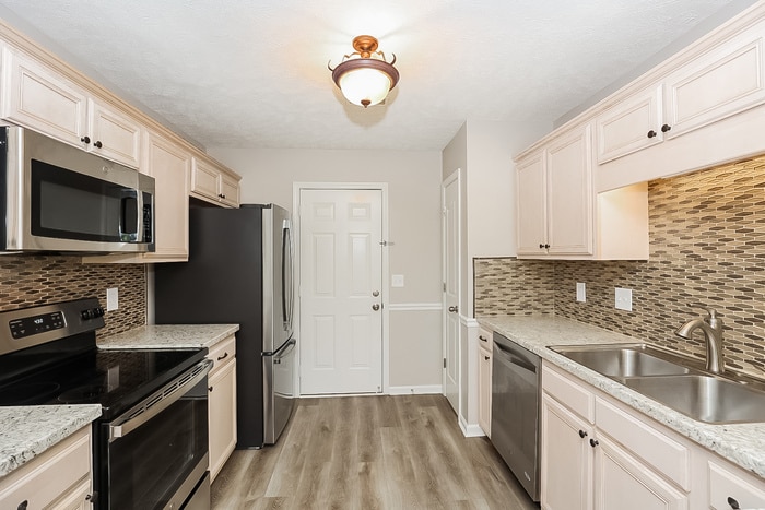 Building Photo - 3250 Prater Ct