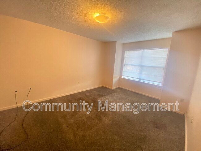 Building Photo - 5137 Weston