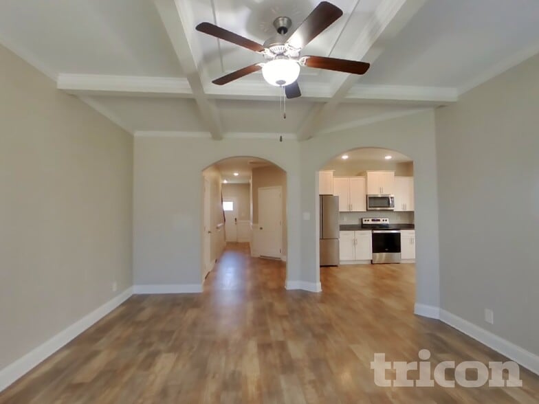 Building Photo - 1324 Black Oak Cir