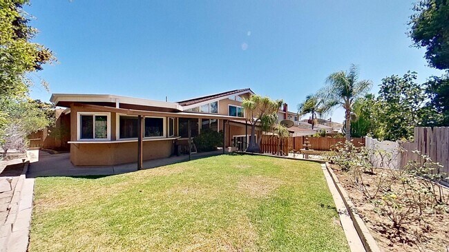 Building Photo - 1825 Celeste Ln