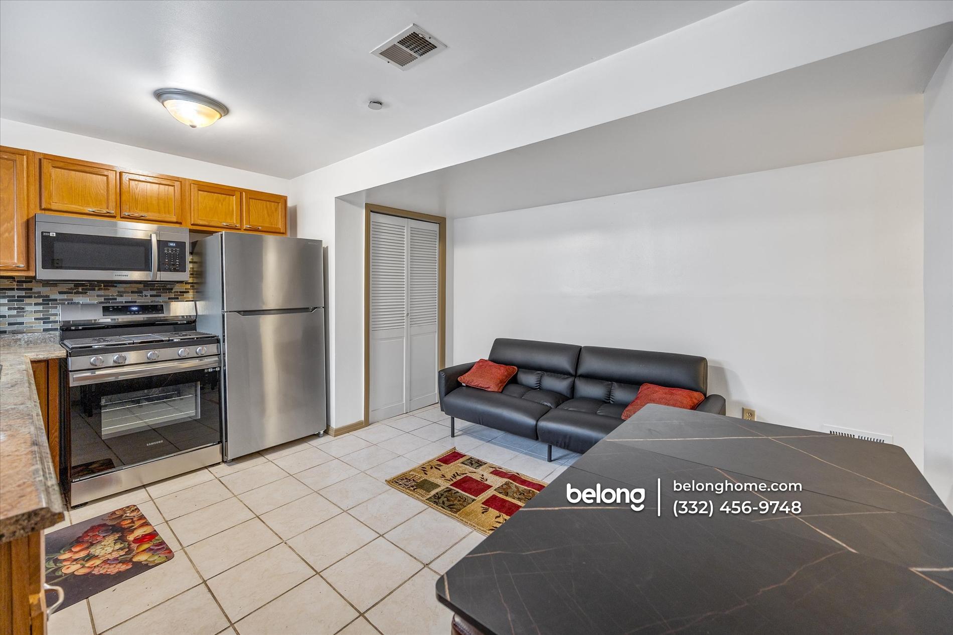 Building Photo - 18 Wayne St