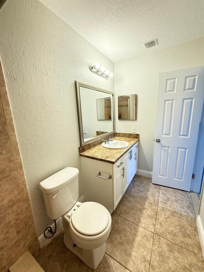 Building Photo - 11108 Royal Palm Blvd