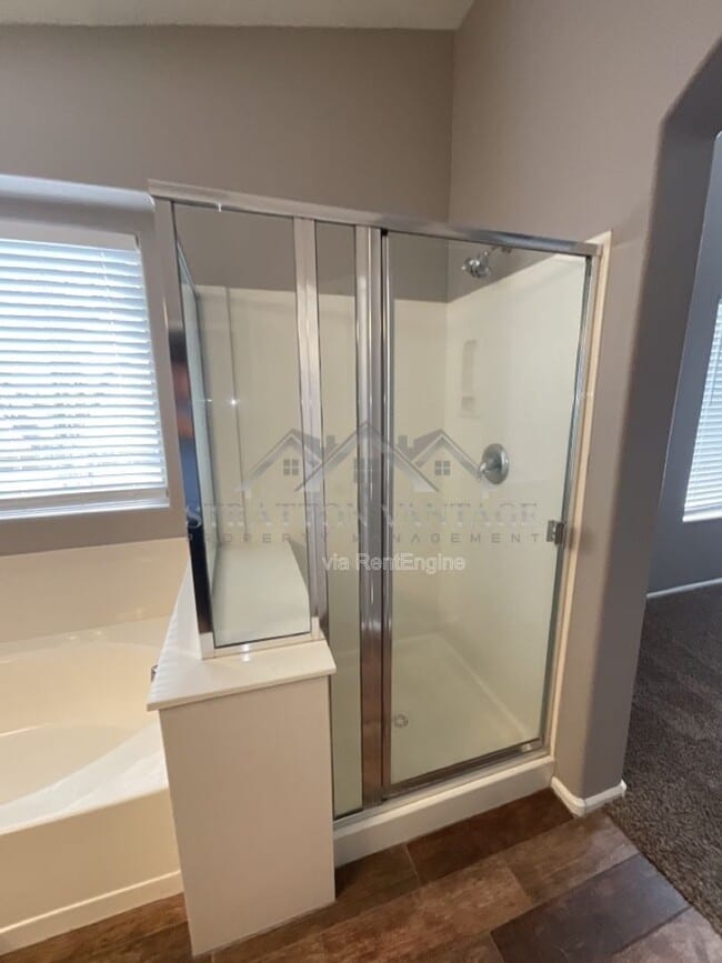 Building Photo - 22427 N Van Loo Dr