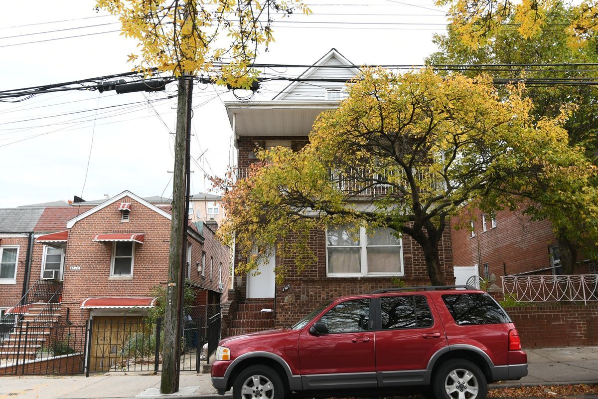 Building Photo - 4658 Bronx Blvd