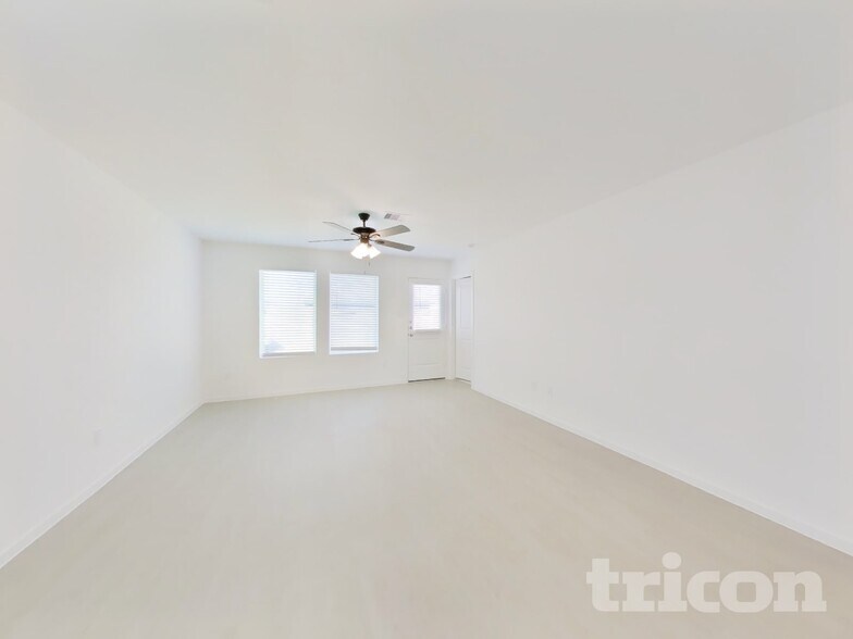 Building Photo - 13023 Shells Ln