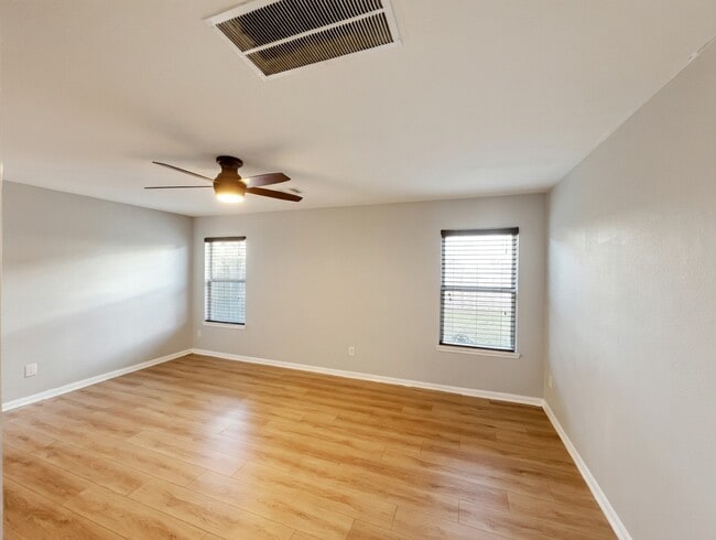 Building Photo - 6718 Madison Heights Ct