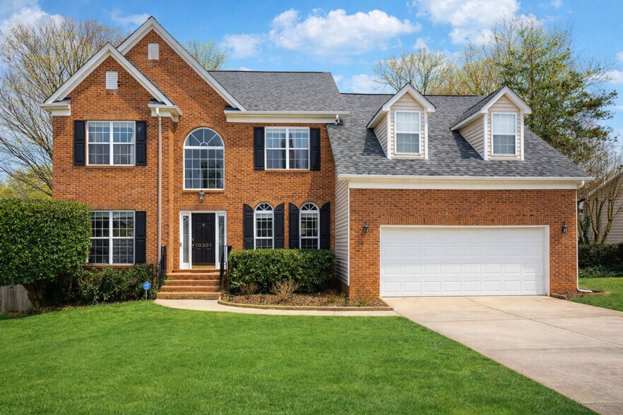 Building Photo - 10301 Rougemont Ln