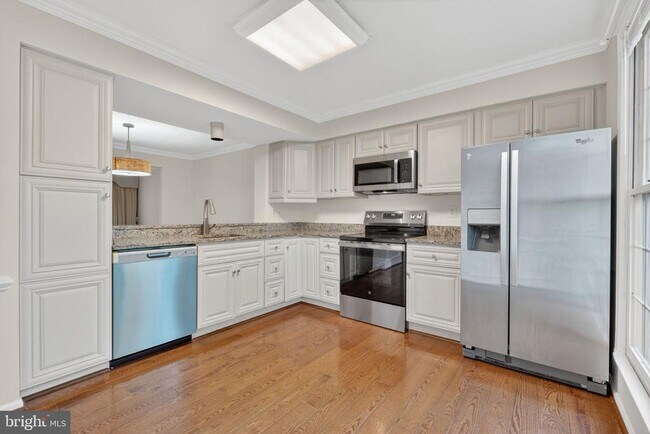 Building Photo - 3736 Angelton Ct