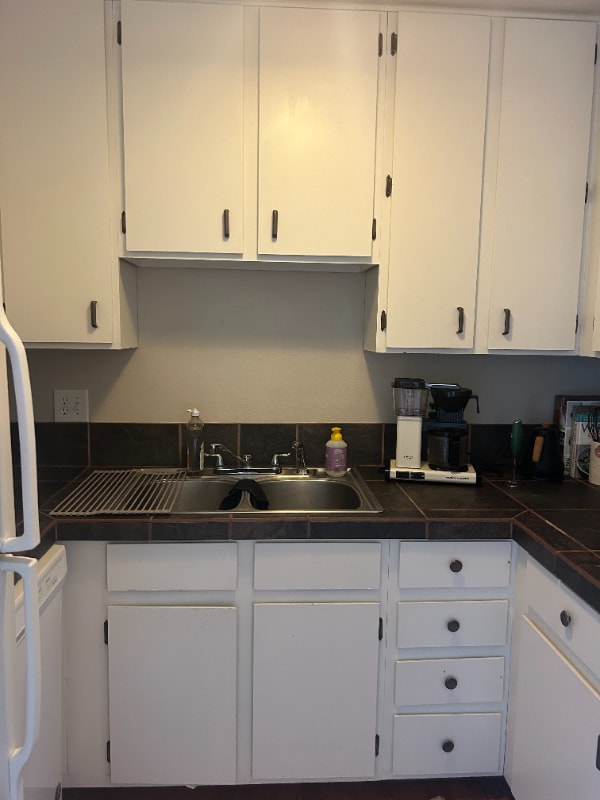 Building Photo - 1024 E Swallow Rd