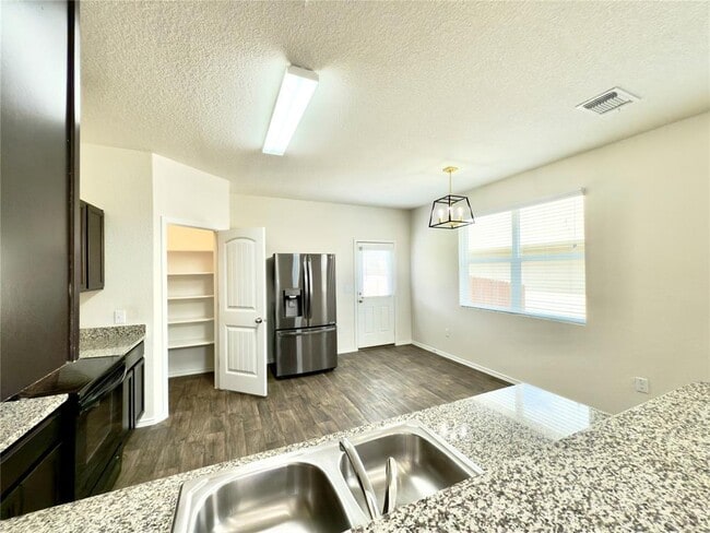 Building Photo - 14912 Shalestone Way