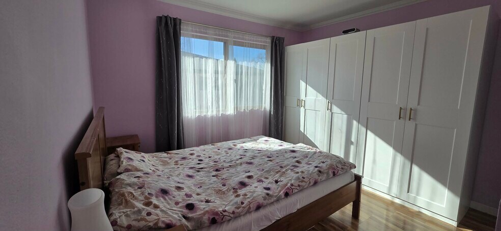 Building Photo - 6017 Via Breve