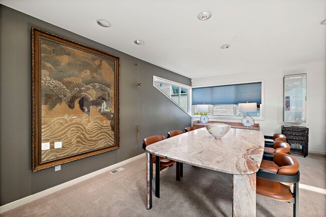 Building Photo - 4Bd/4.5Ba Medina House