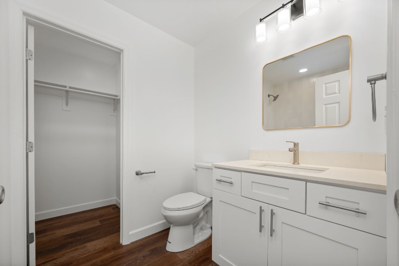 Building Photo - 113 Mullican St