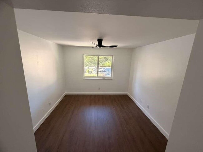 Building Photo - 788 NW 92nd Ave