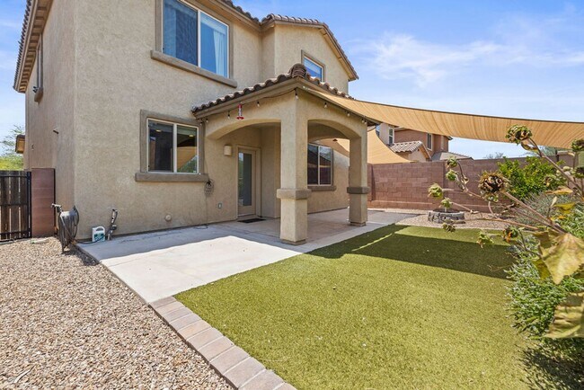 Building Photo - Welcome to Rancho Sahuarita!