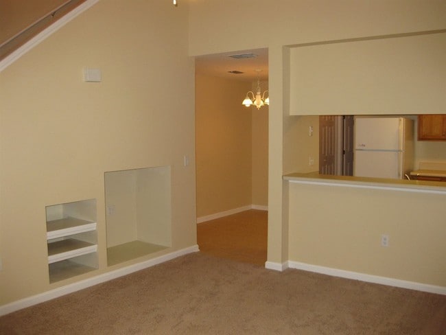 Building Photo - 4434 Gearhart Rd