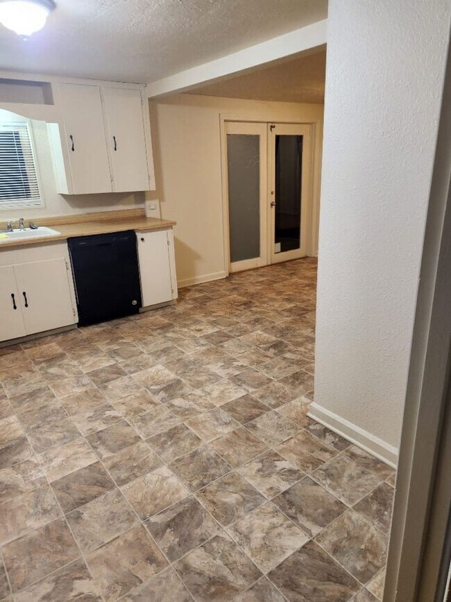 Building Photo - 3-Bedroom 1 1/2-Bathroom home in Creswell