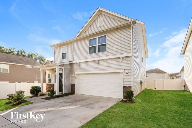 Building Photo - 3211 Newell Vlg Dr