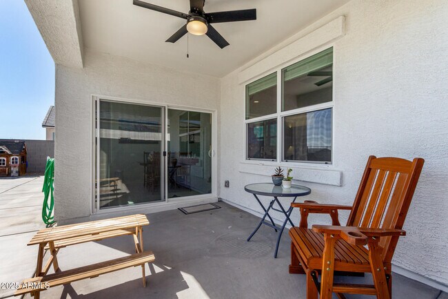 Building Photo - 24047 W Mohave St