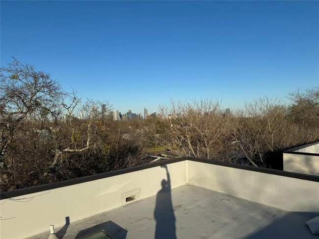 Building Photo - 1713 Bluebonnet Ln