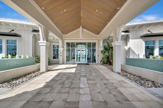 Building Photo - Del Webb Bayview Home, Active 55+ Communit...