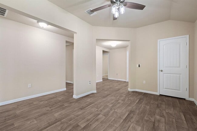 Building Photo - 210 Garcitas Creek Ln