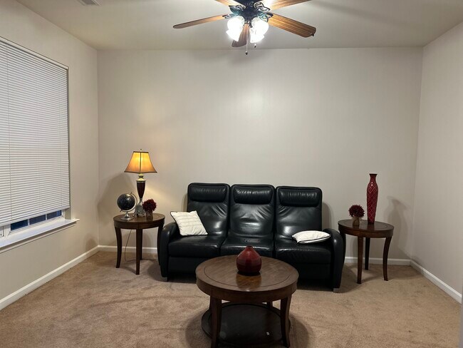 Building Photo - 15037 Taylor Ridge Ln