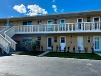 Building Photo - 2222 NE 1st Way