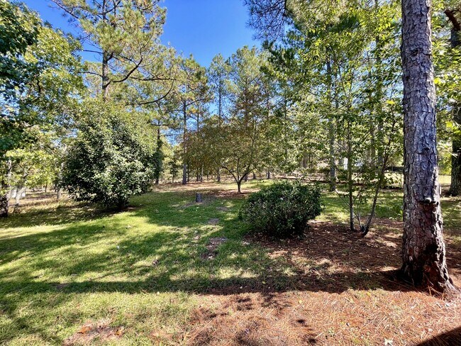 Building Photo - 160 Hunters Ridge