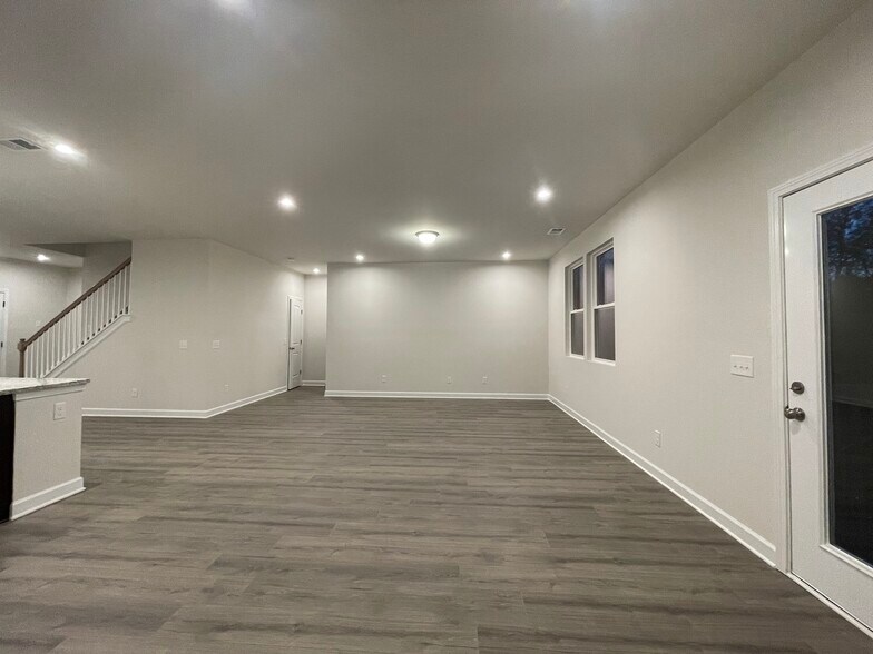 Building Photo - 2745 Sparrowgap Trl