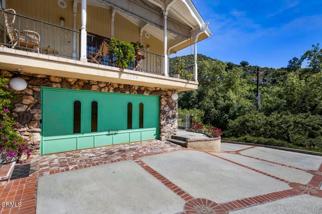 Building Photo - 3139 Linda Vista Rd
