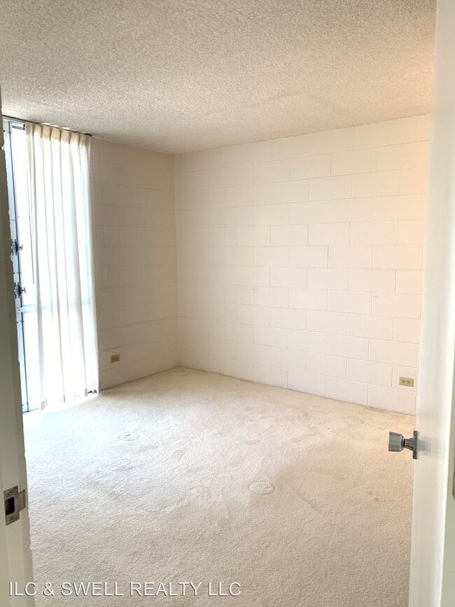 Building Photo - 1415 Punahou St