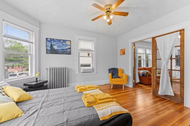 Building Photo - 29 Harbor St