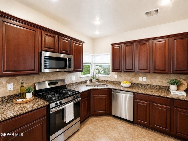 Building Photo - 1649 Rock Dove Ln