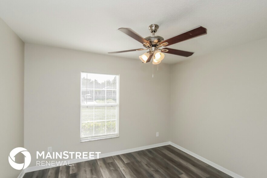 Building Photo - 2511 Palomar Ave SE