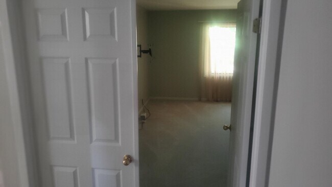 Building Photo - 6257 Gatewood
