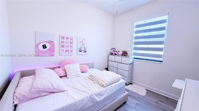 Building Photo - 3264 W 100th Terrace